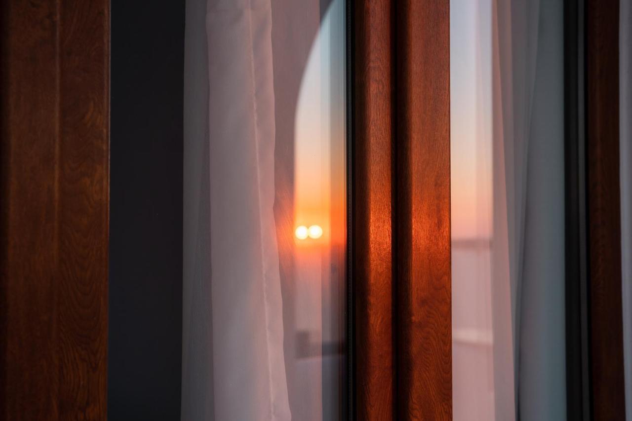 Leon Luxury Suites Imerovígli Kültér fotó